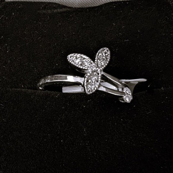 Petit Ladies Fashion / Promise Ring .925 Sterling Silver - Picture 4 of 5